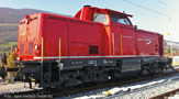 [Lokomotivy] → [Motorov] → [V 100] → 501970 E: dieselov lokomotiva erven, ern rm a pojezd „Aare Seeland mobil AG“