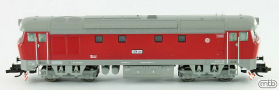 [Lokomotivy] → [Motorov] → [T478.1 „Bardotka”] → CSD-T478-1005: dieselov lokomotiva erven, ed stecha, rm a podvozky