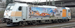 [Lokomotivy] → [Elektrick] → [BR 185] → 04925 E: elektrick lokomotiva s reklamnm potiskem „HSL Logistik GmbH“