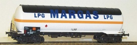 [Nkladn vozy] → [Cisternov] → [4-os na plyn] → 33101: kotlov vz bl s oranovm psem „MARGAS“