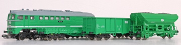 [Soupravy] → [S lokomotivou] → 500768: set dieselov lokomotivy BR 120 a t nkladnch voz ″ITL″