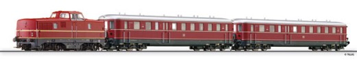 [Soupravy] → [S lokomotivou] → 01585: set dieselov lokomotivy V 80 a dvou osobnch voz VS 145
