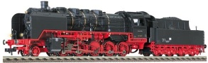 [Lokomotivy] → [Parní] → [BR 50] → 501036: černá s červeným pojezdem a kouřovými plechy, muzeální lokomotiva BW Nossen