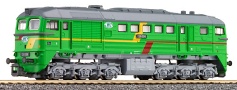 [Lokomotivy] → [Motorové] → [BR 120] → 02570: dieselová lokomotiva zelená s šedou střechou a pojezdem