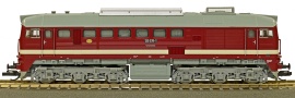 [Lokomotivy] → [Motorové] → [BR 120] → 35003: dieselová lokomotiva červená s krémovým pruhem, šedou střechou a podvozky
