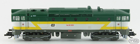 [Lokomotivy] → [Motorové] → [T478.3 „Brejlovec”] → CD 754 023: dieselová lokomotiva zelená-světle šedá se žlutými blesky