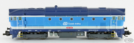 [Lokomotivy] → [Motorové] → [T478.3 „Brejlovec”] → CD-750-714: dieselová lokomotiva v korporátním modrém nátěru