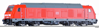 [Lokomotivy] → [Motorové] → [BR 246] → 04940: červená s šedou střechou a rámem