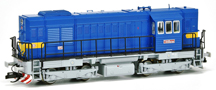[Lokomotivy] → [Motorové] → [T466.2/T448.0] → 501827: dieselová lokomotiva modrá, šedý rám a pojezd