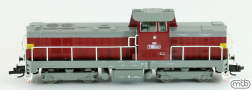 [Lokomotivy] → [Motorové] → [T466.0 (735)] → CSD-T466-0122: dieselová lokomotiva červená s šedou kapotou a rámem