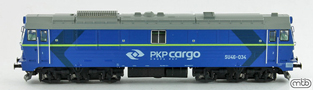 [Lokomotivy] → [Motorové] → [SU46] → SU46-034: dieselová lokomotiva modrá s šedou střechou