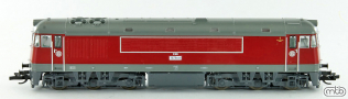 [Lokomotivy] → [Motorové] → [T678.0 „Pomeranč”] → CSD-T679-0008: dieselová lokomotiva vínově červená, šedá střecha, rám a pojezd