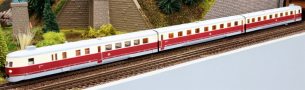 [Lokomotivy] → [Motorové vozy a jednotky] → [SVT 137] → 1376D: třídílná motorová jednotka typu „Köln“