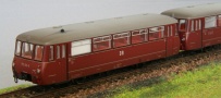[Lokomotivy] → [Motorové vozy a jednotky] → [BR 172] → : dvoudílná jednotka červená s šedou střechou LVT 172 a LVS 172