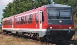 [Lokomotivy] → [Motorové vozy a jednotky] → [BR 628] → 6284R: motorová jednotka červená s bílým pruhem a dveřmi BR 628.4