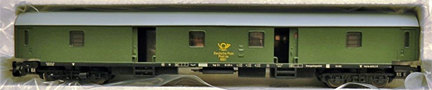 [Osobní vozy] → [Rychlíkové] → [typ Y] → 01325: poštovní vůz zelený s šedou střechou
