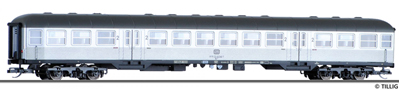 [Osobní vozy] → [Rychlíkové] → [typ Silberling] → 13869: osobní vůz stříbrný s černou střechou 2. tř.