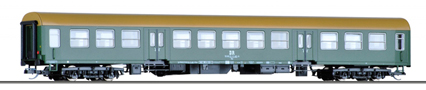 [Osobní vozy] → [Rychlíkové] → [typ Halberstadt] → 01724: osobní vůz zelený s olivovou střechou 2. tř.