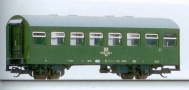 [Osobní vozy] → [Spěšné a osobní] → [2-osé a 3-osé rekonstruované] → 01561: zelený s šedou střechou