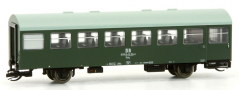 [Osobní vozy] → [Spěšné a osobní] → [2-osé a 3-osé rekonstruované] → HN9512: osobní vůz zelený s šedou střechou 2. tř.