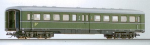 [Osobní vozy] → [Spěšné a osobní] → [4-osé E5] → 01497: osobní vůz zelený s šedou střechou 2. tř.
