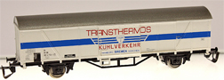 [Nákladní vozy] → [Kryté] → [2-osé Gbs] → 478: bílý s modrý pruhem a stříbrnou střechou „Transthermos“