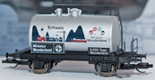 [Nkladn vozy] → [Cisternov] → [2-os Z52] → 501426: kotlov vz stbrn s reklamnm potiskem „5000 Tage Wunderland - Schweiz”