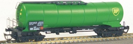 [Nákladní vozy] → [Cisternové] → [4-osé dělené s lávkou] → 33154: kotlový vůz zelený „BP“
