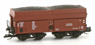 [Nákladní vozy] → [Samovýsypné] → [4-osé OOtz] → 23025-2: nákladní samovýsypný vůz červenohnědý „Bunawerke“ s nákladem hnědého uhlí
